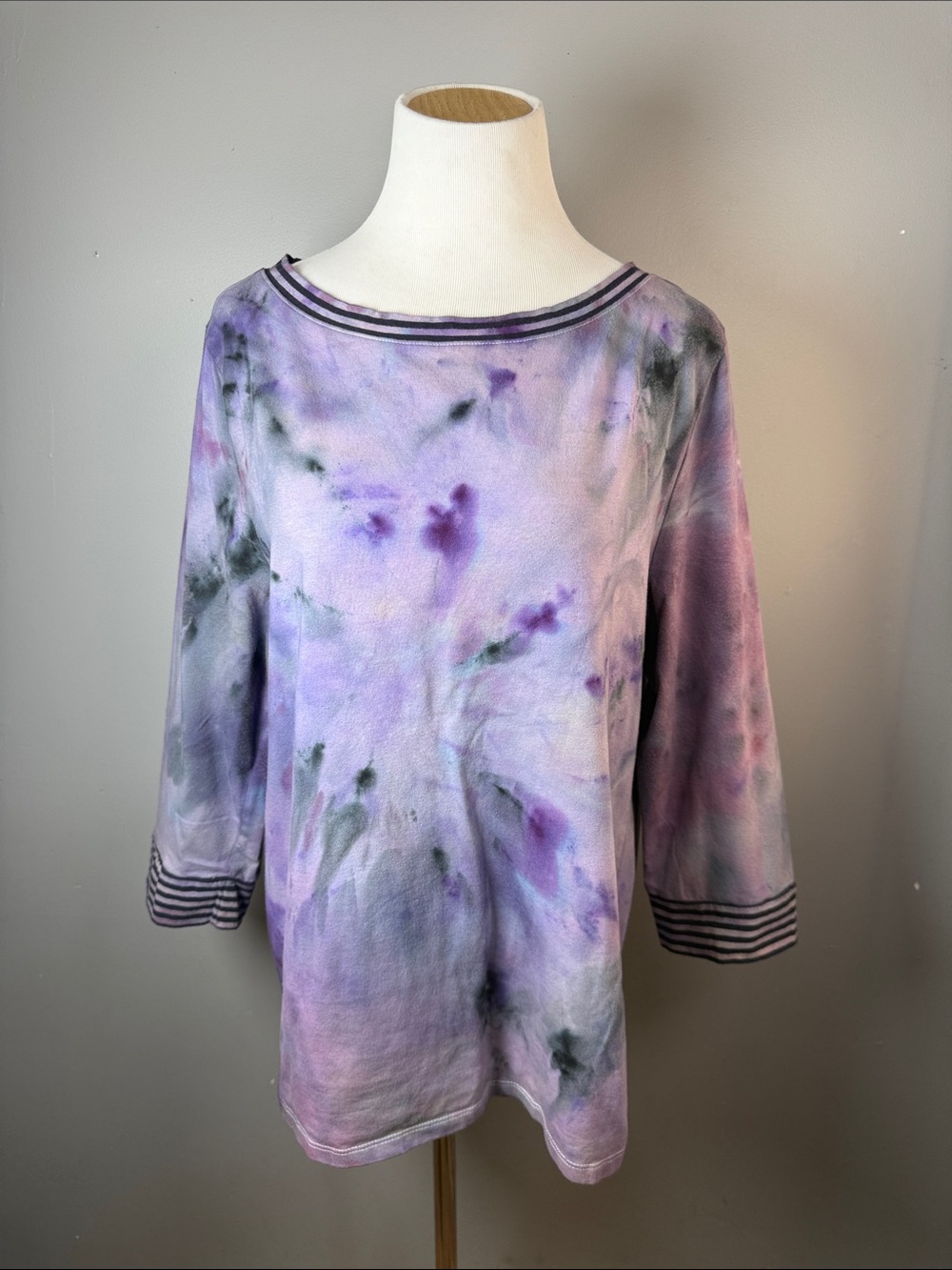 Women’s Lavender Tie-Dye Boatneck Top